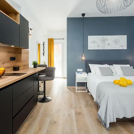 Reizendes Nur 250 Meter Zum Mit Privater Terrasse, Grill, Wifi Apartman