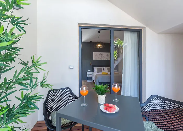 Reizendes Nur 250 Meter Zum Mit Privater Terrasse, Grill, Wifi *