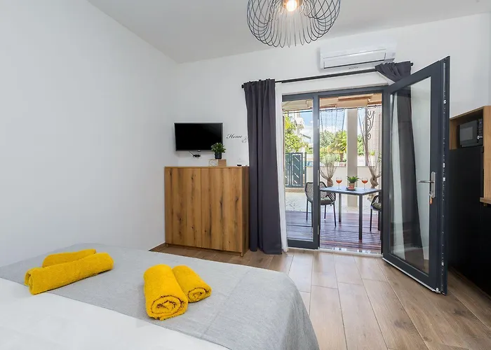 公寓 Reizendes Nur 250 Meter Zum Mit Privater Terrasse, Grill, Wifi *