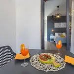 Reizendes Nur 250 Meter Zum Mit Privater Terrasse, Grill, Wifi Daire