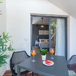 Reizendes Nur 250 Meter Zum Mit Privater Terrasse, Grill, Wifi *