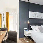 Reizendes Nur 250 Meter Zum Mit Privater Terrasse, Grill, Wifi