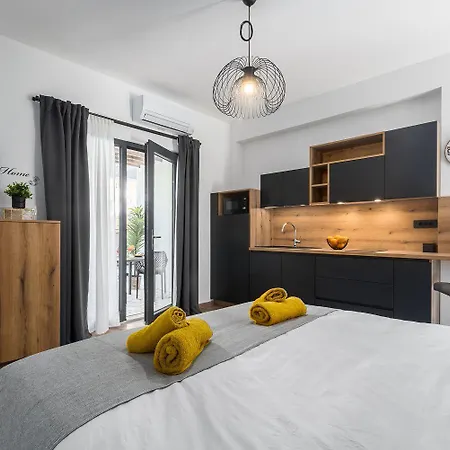 شقة Reizendes Nur 250 Meter Zum Mit Privater Terrasse, Grill, Wifi بوريتش