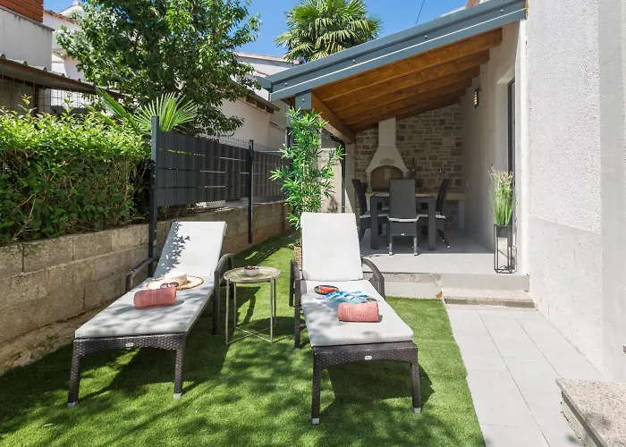 Reizendes Nur 250 Meter Zum Mit Privater Terrasse, Grill, Wifi *