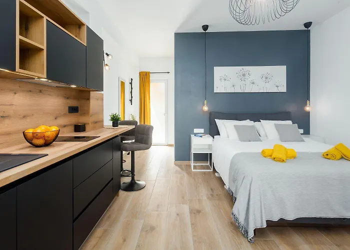 Reizendes Nur 250 Meter Zum Mit Privater Terrasse, Grill, Wifi شقة